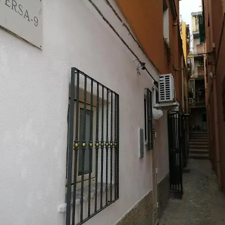 Pensión Marvin's 3*