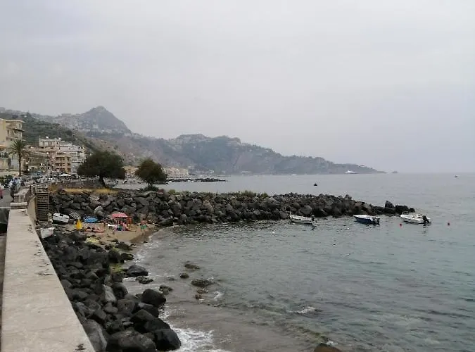 Gæstehus Marvin's Giardini Naxos